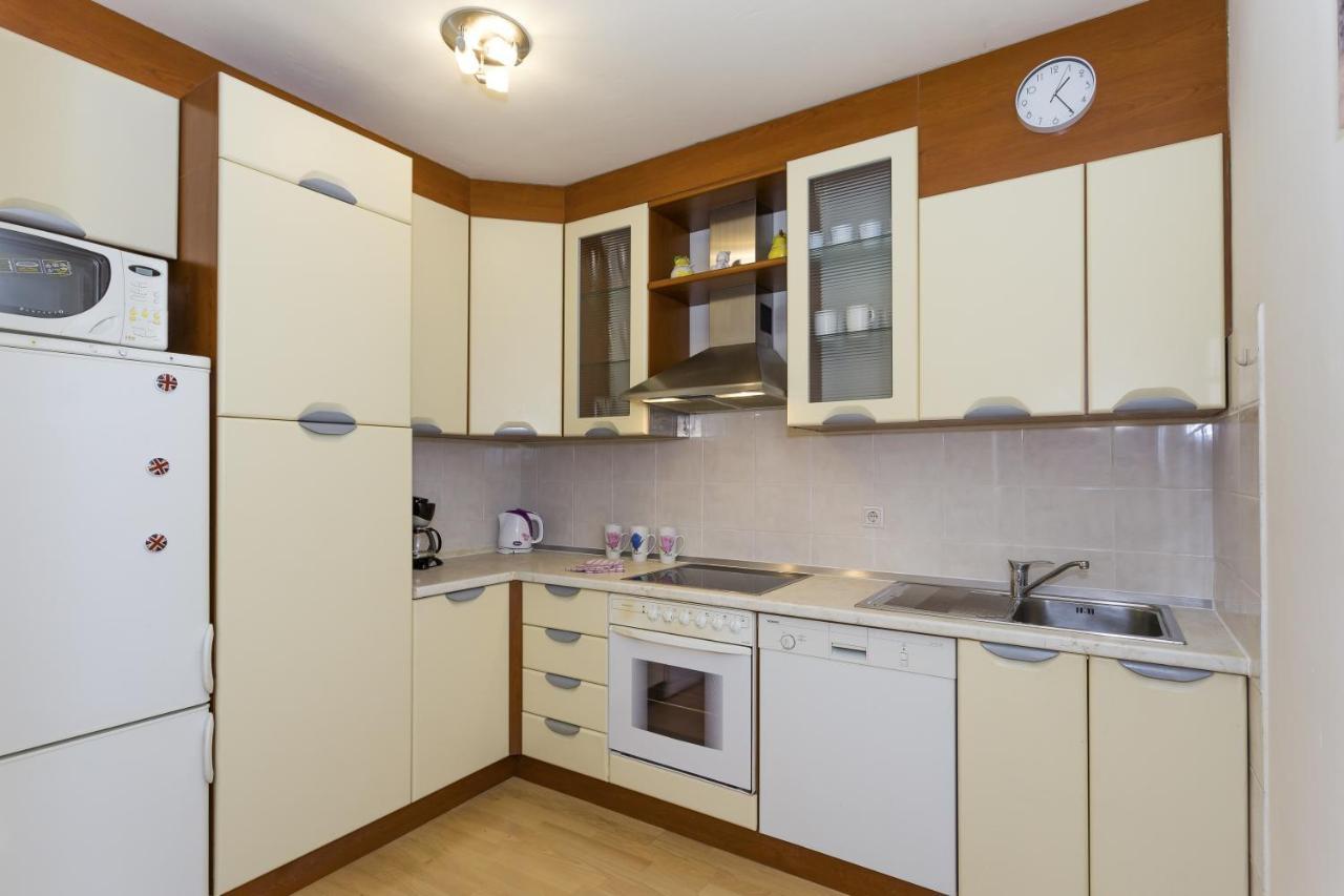Apartments With Wifi Split - 13957 エクステリア 写真