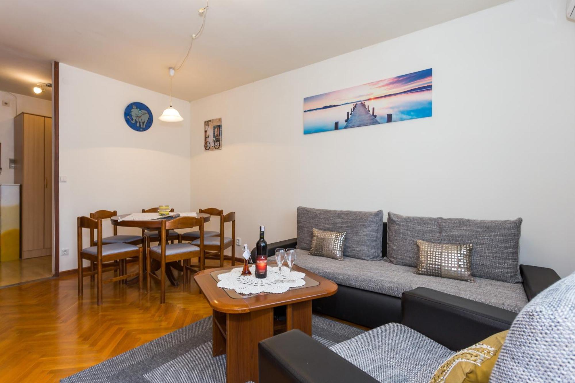 Apartments With Wifi Split - 13957 部屋 写真